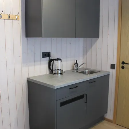 Minimaja Ja Saunamaja Vaatega Maennimetsale Lägenhet