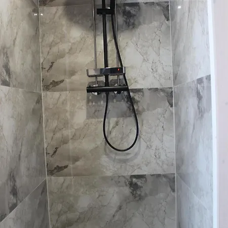 Lägenhet Minimaja Ja Saunamaja Vaatega Maennimetsale *