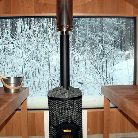 Minimaja Ja Saunamaja Vaatega Maennimetsale Lägenhet Syytme