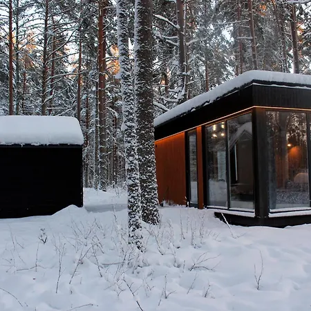 Minimaja Ja Saunamaja Vaatega Maennimetsale Apartmán *