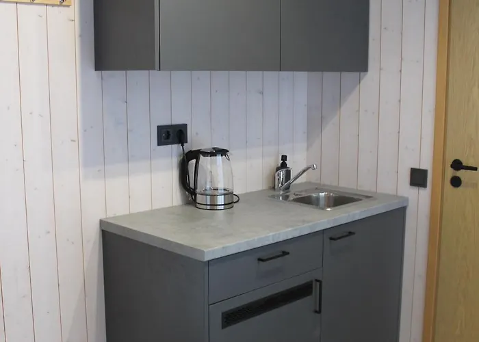 Minimaja Ja Saunamaja Vaatega Maennimetsale Apartmán